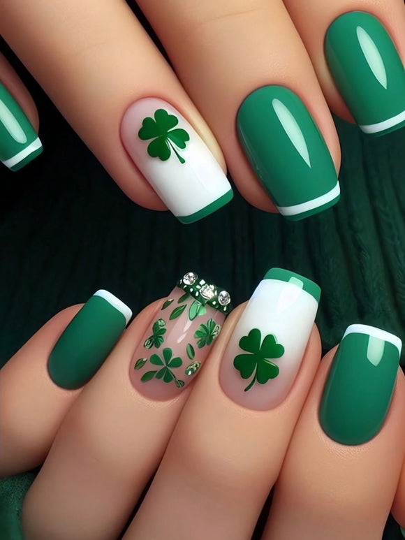 24 pc St Patrick’s Day Green Clover Medium Square Nail Set